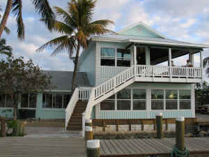 Curly Tails Restaurant & Bar, Conch Inn Resort & Marina, Marsh Harbour, Abaco, Bahamas